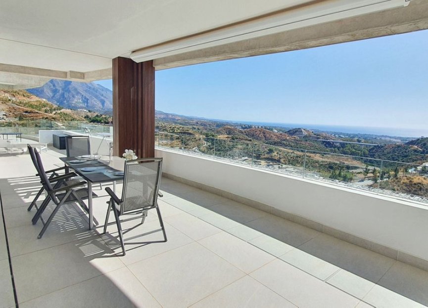 Resale - Apartment - Middle Floor Apartment - Benahavís - La Quinta