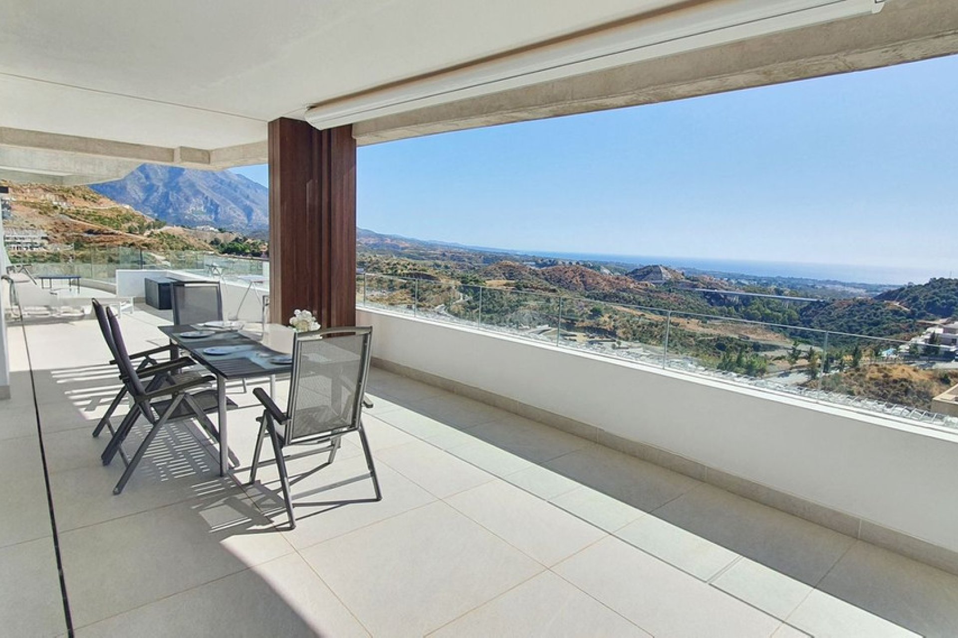 Resale - Apartment - Middle Floor Apartment - Benahavís - La Quinta