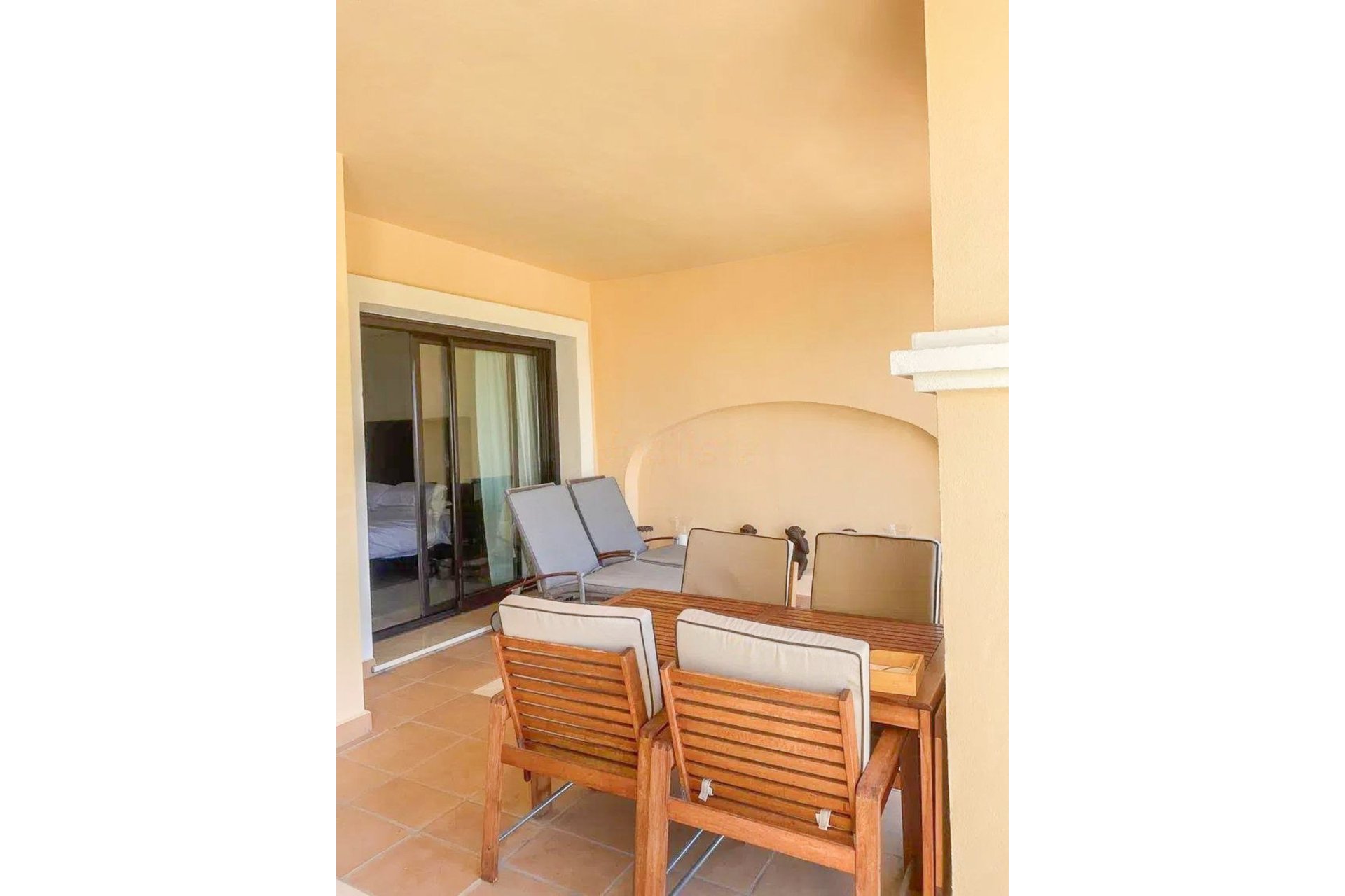 Resale - Apartment - Middle Floor Apartment - Benahavís - La Quinta