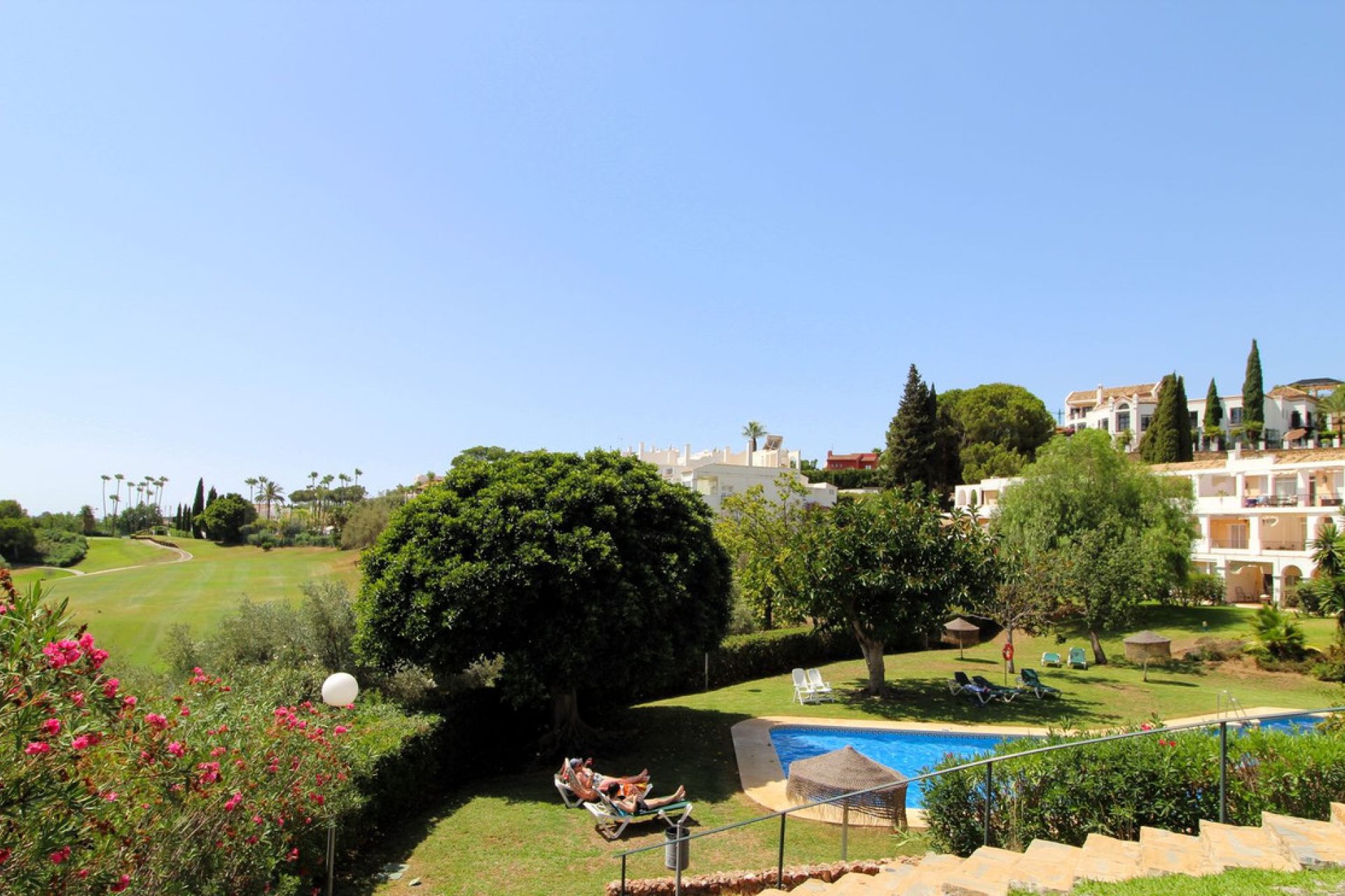 Resale - Apartment - Middle Floor Apartment - Benahavís - La Quinta