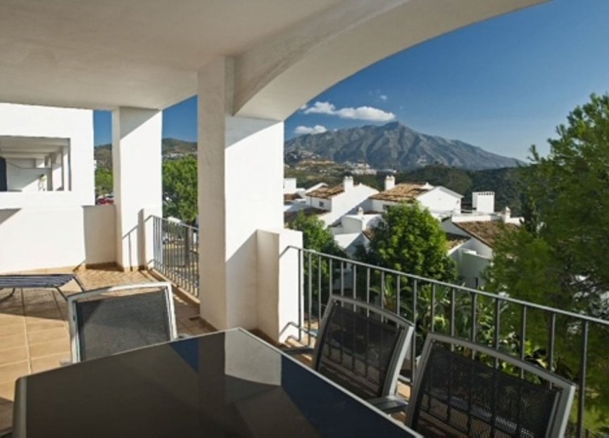 Resale - Apartment - Middle Floor Apartment - Benahavís - La Quinta