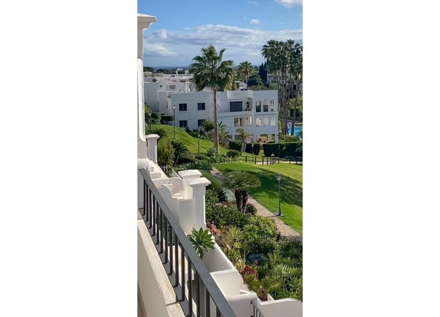 Resale - Apartment - Middle Floor Apartment - Benahavís - La Quinta