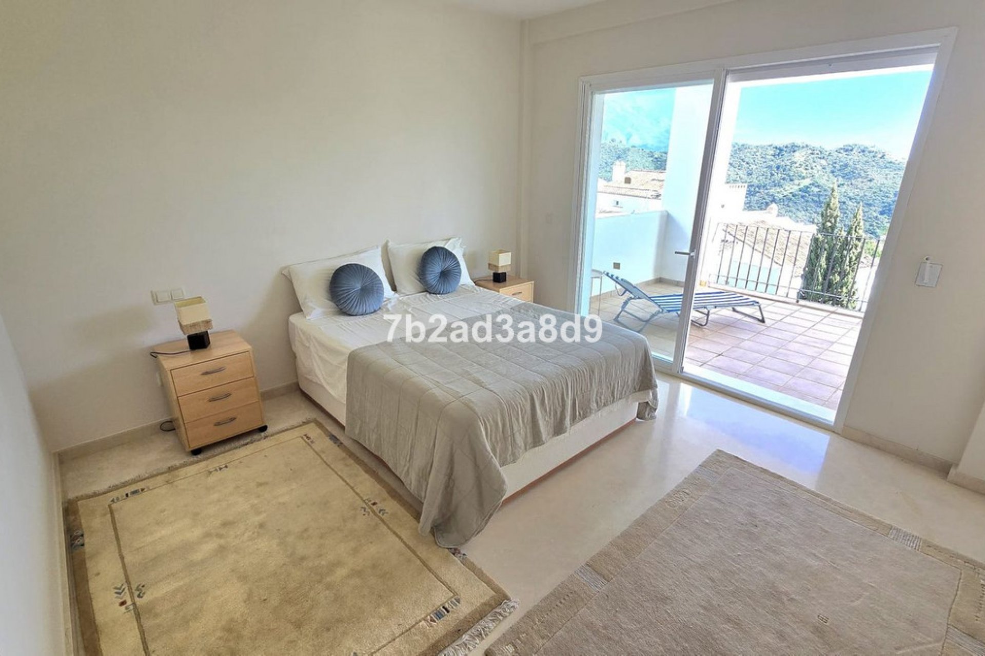 Resale - Apartment - Middle Floor Apartment - Benahavís - La Quinta