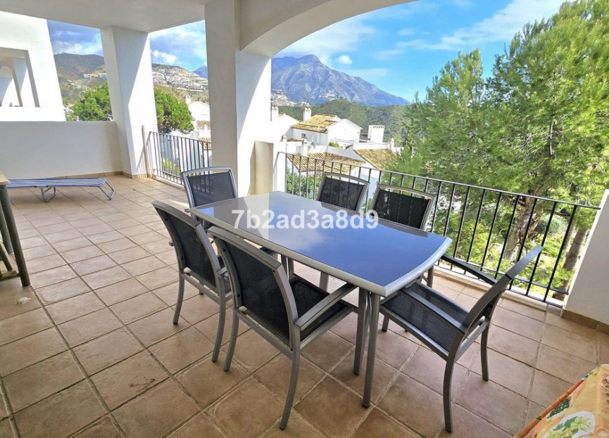 Resale - Apartment - Middle Floor Apartment - Benahavís - La Quinta