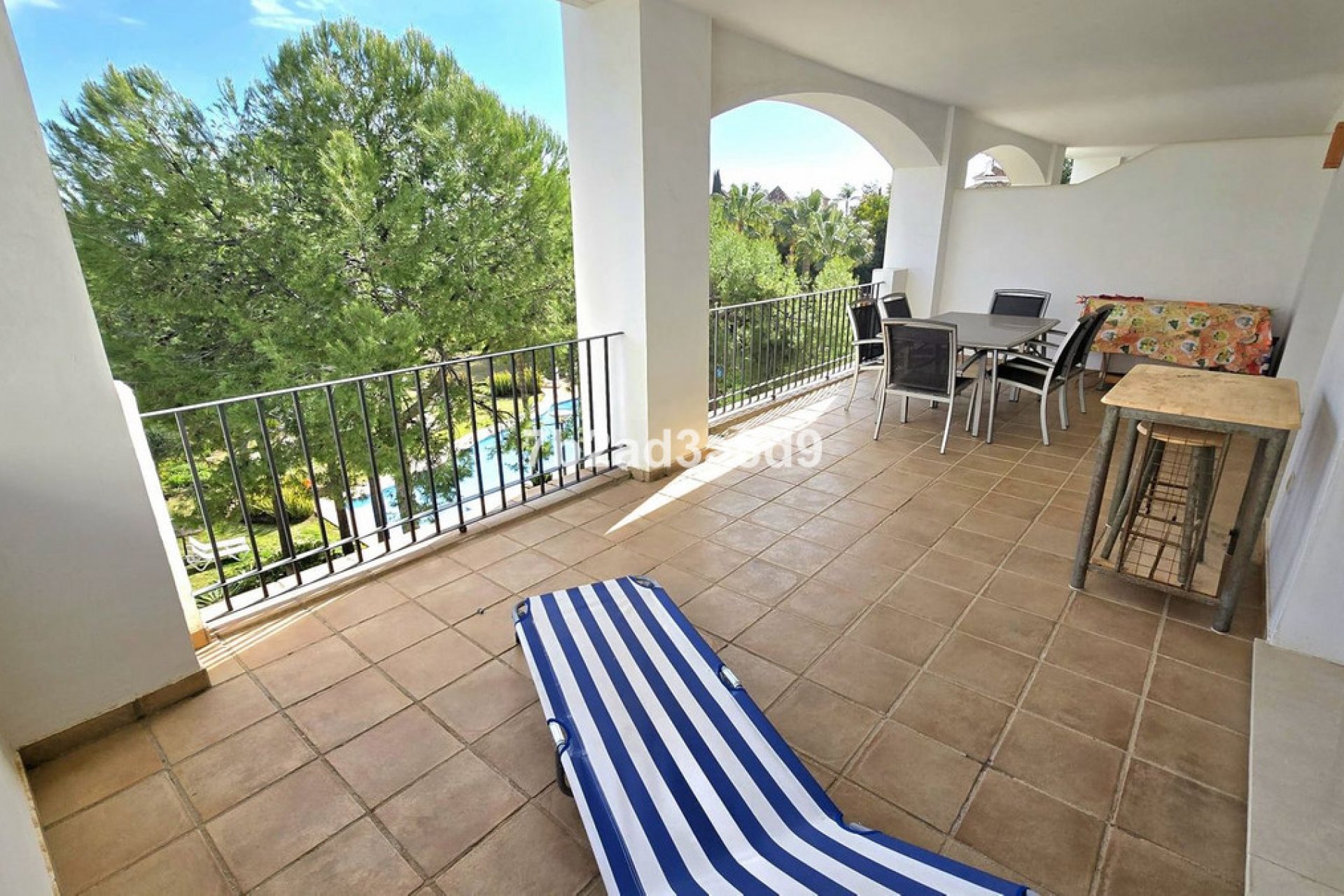 Resale - Apartment - Middle Floor Apartment - Benahavís - La Quinta