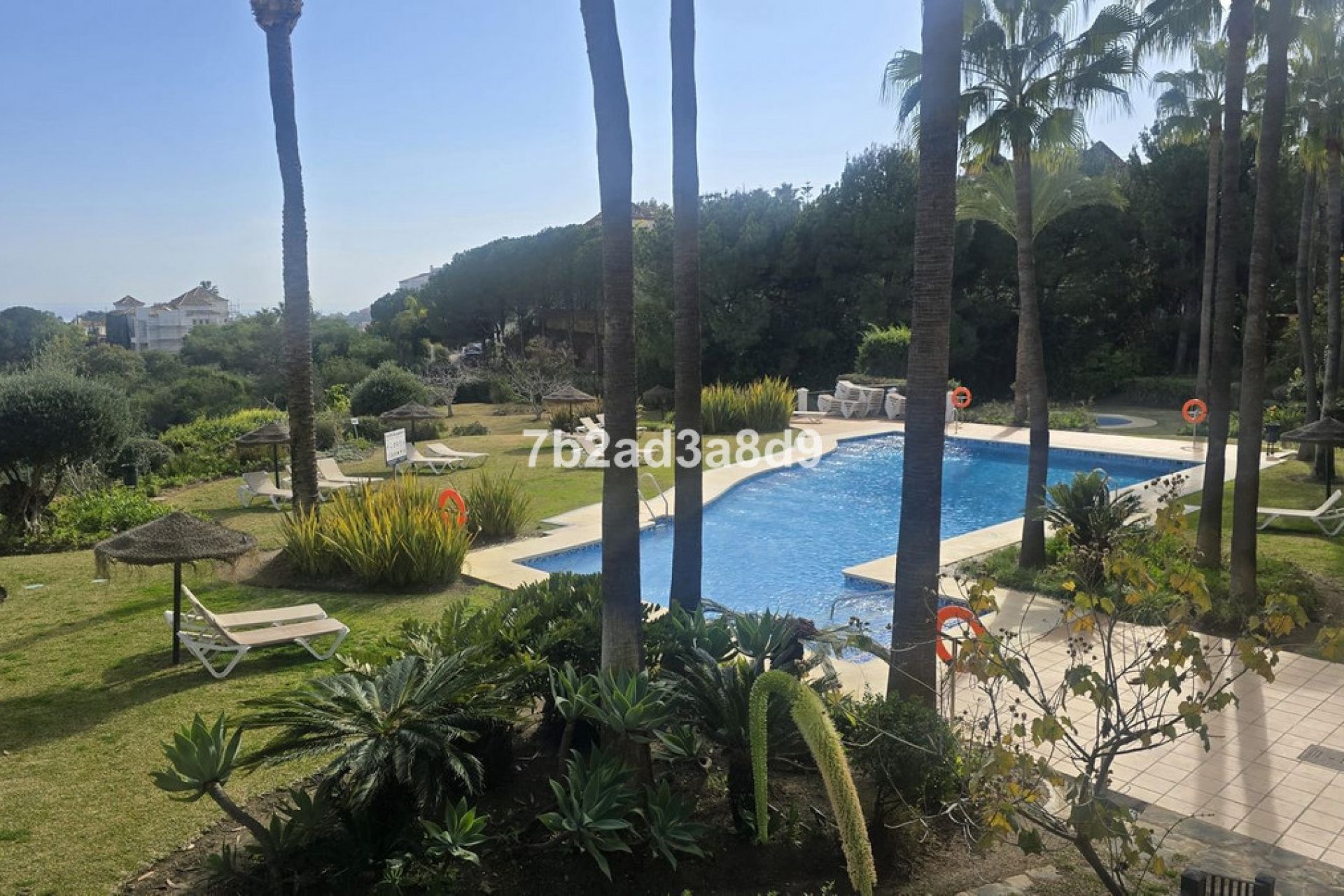 Resale - Apartment - Middle Floor Apartment - Benahavís - La Quinta