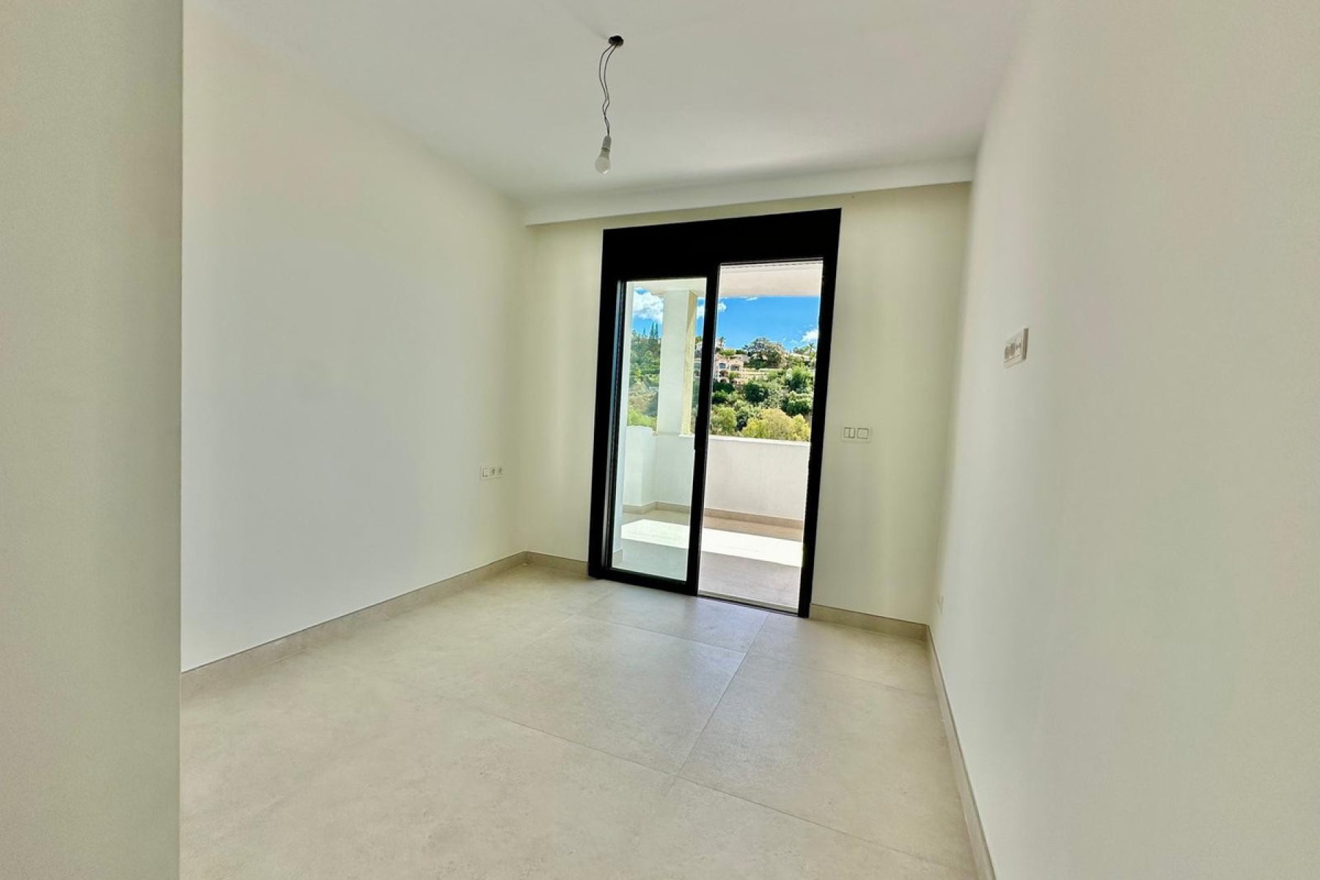 Resale - Apartment - Middle Floor Apartment - Benahavís - La Quinta