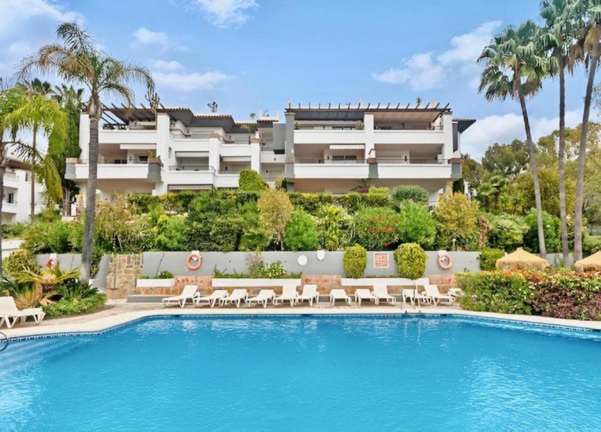 Resale - Apartment - Middle Floor Apartment - Benahavís - Los Arqueros