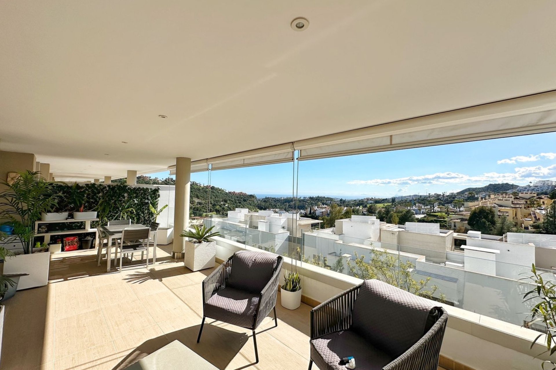 Resale - Apartment - Middle Floor Apartment - Benahavís - Los Arqueros