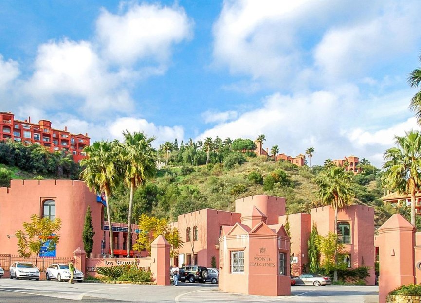 Resale - Apartment - Middle Floor Apartment - Benahavís - Monte Halcones