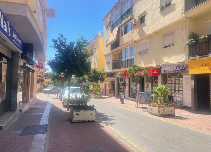 Resale - Apartment - Middle Floor Apartment - Benalmádena - Arroyo de la Miel