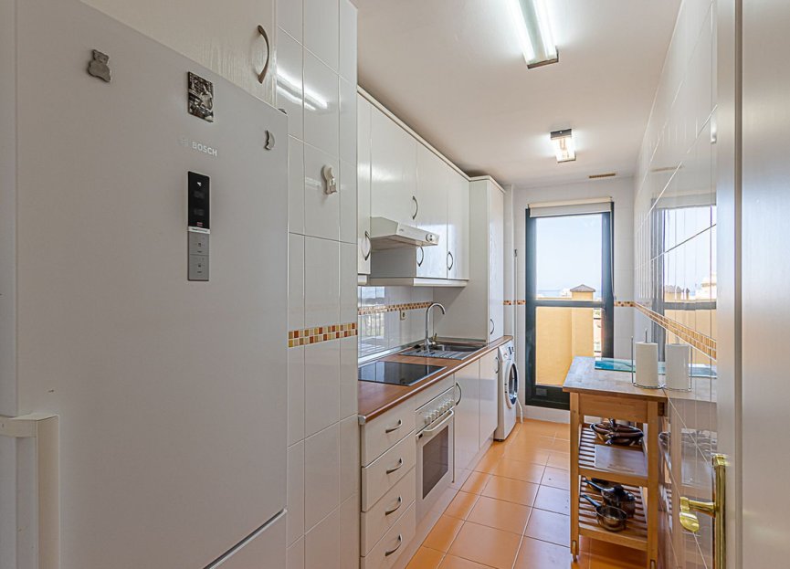 Resale - Apartment - Middle Floor Apartment - Benalmádena - Benalmadena Centro