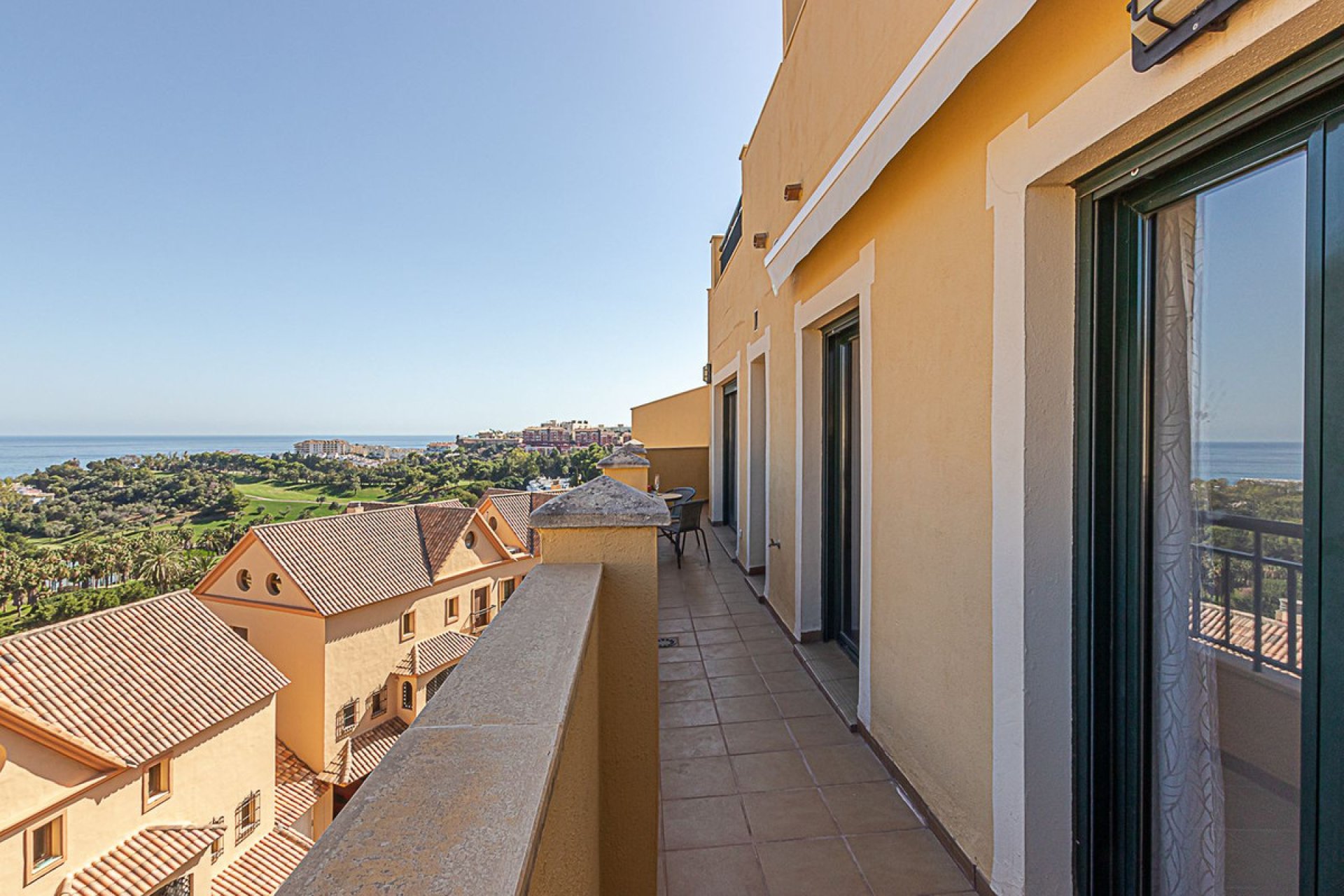 Resale - Apartment - Middle Floor Apartment - Benalmádena - Benalmadena Centro