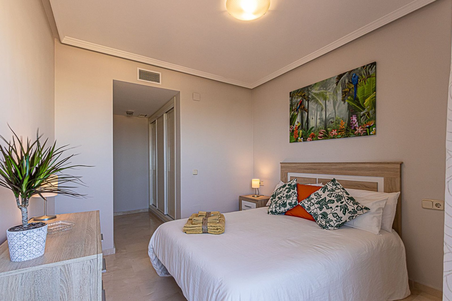 Resale - Apartment - Middle Floor Apartment - Benalmádena - Benalmadena Centro