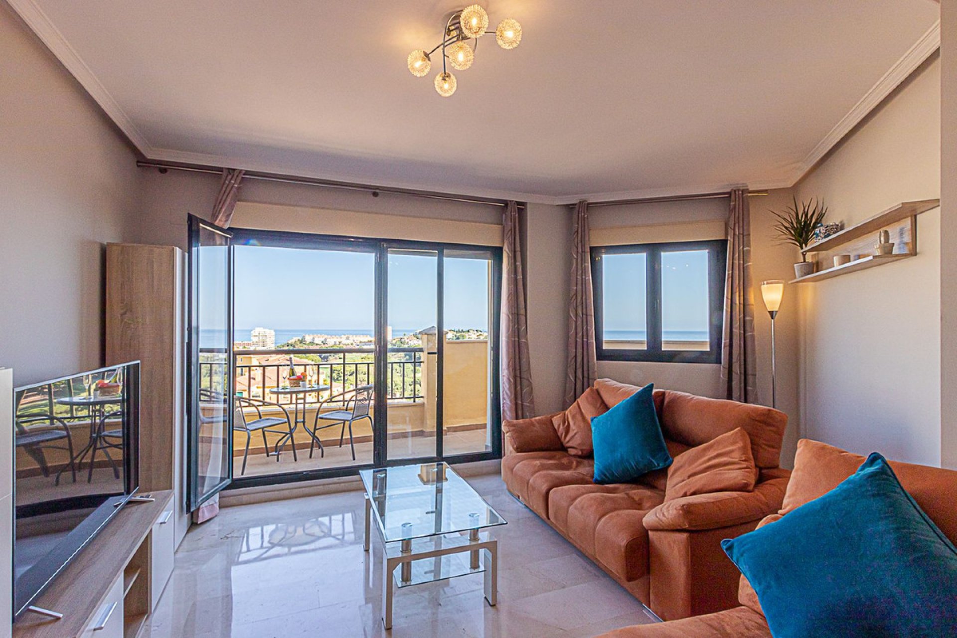 Resale - Apartment - Middle Floor Apartment - Benalmádena - Benalmadena Centro