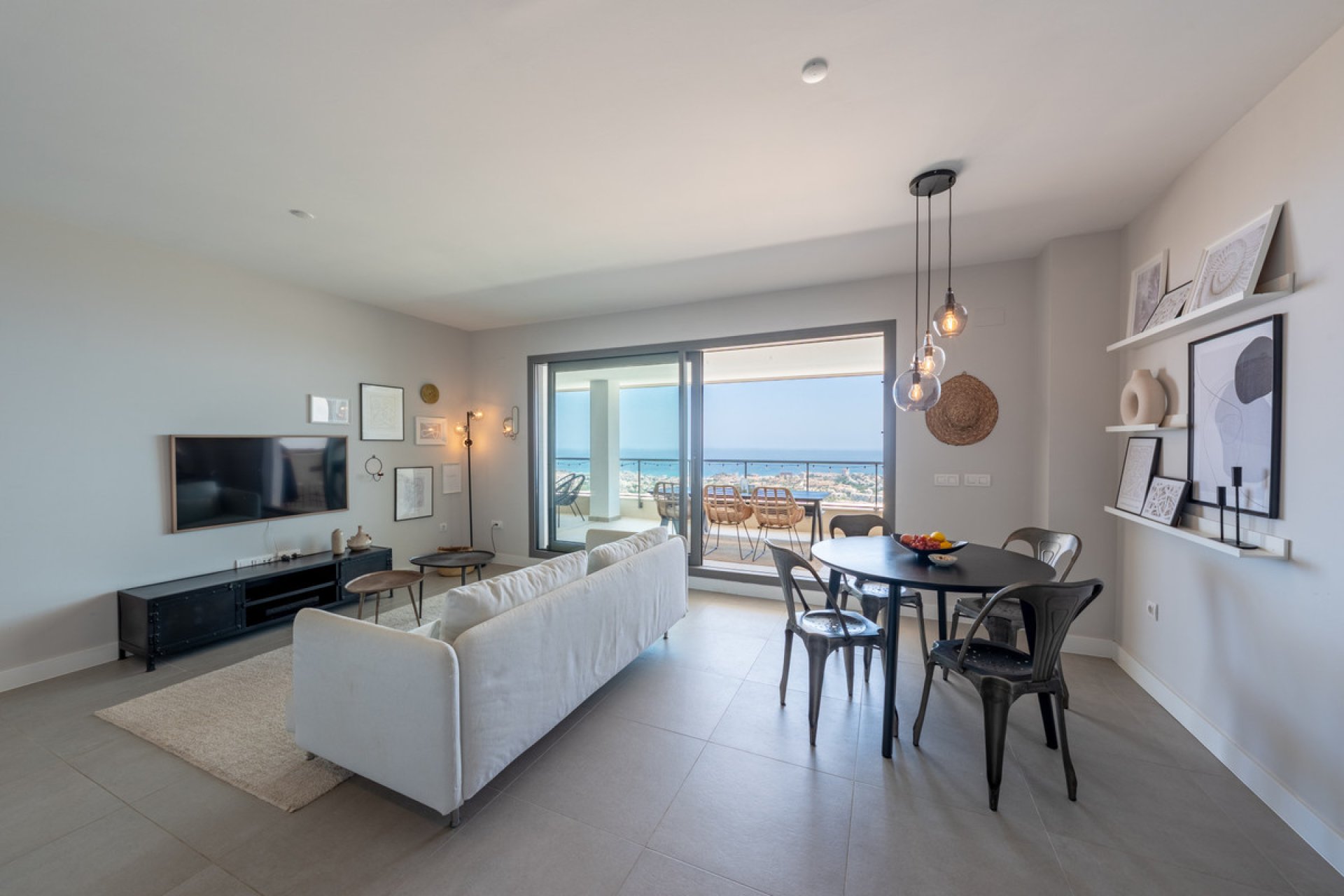 Resale - Apartment - Middle Floor Apartment - Benalmádena - Benalmadena Centro