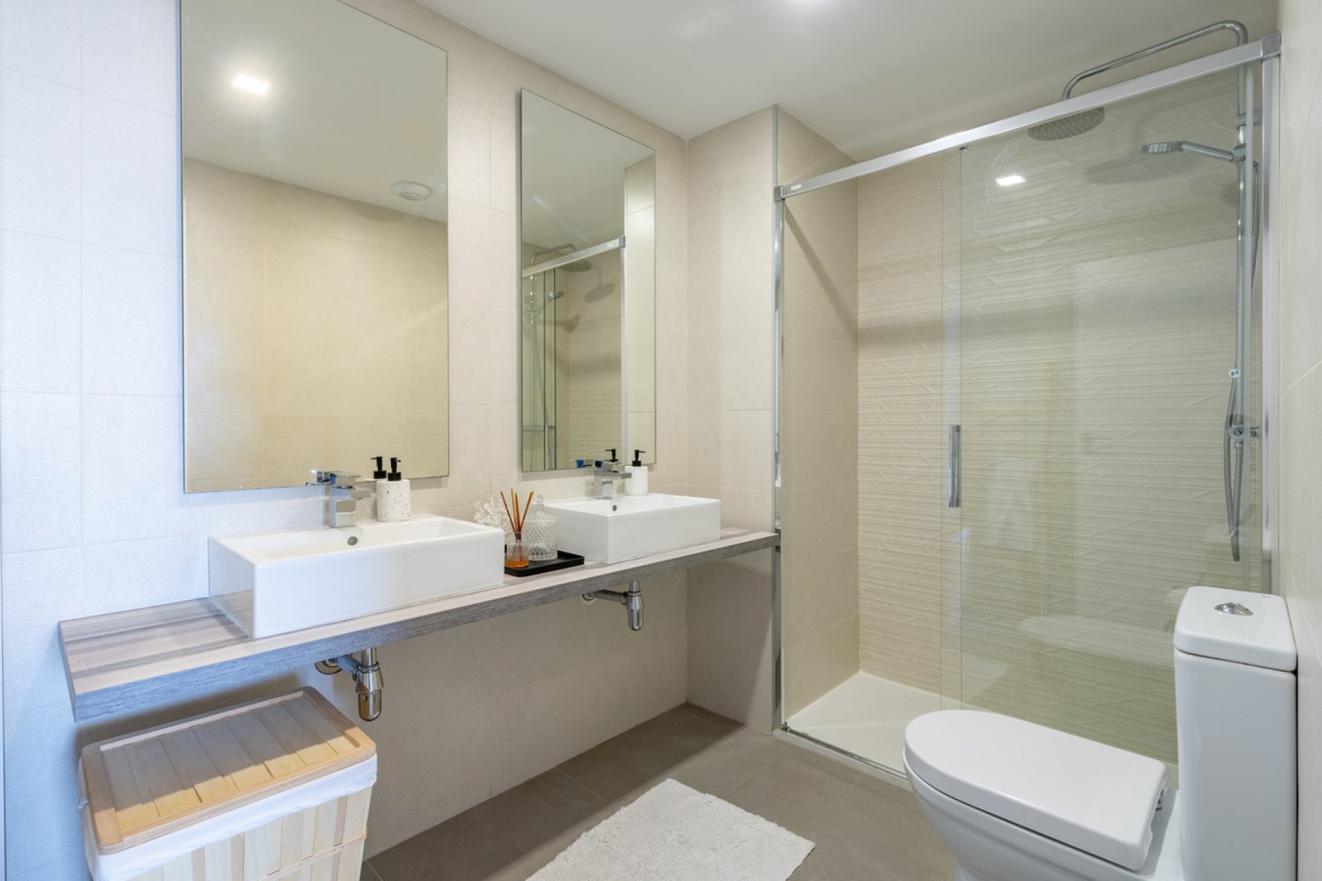 Resale - Apartment - Middle Floor Apartment - Benalmádena - Benalmadena Centro