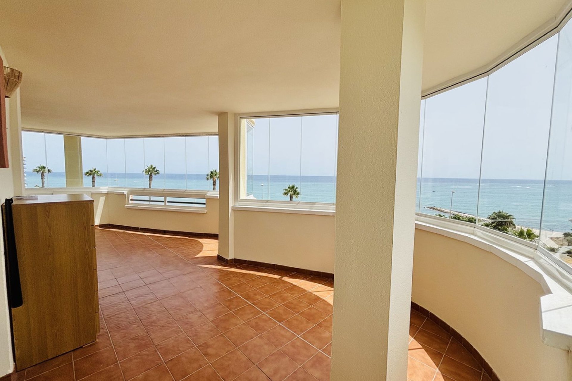 Resale - Apartment - Middle Floor Apartment - Benalmádena - Benalmadena Centro