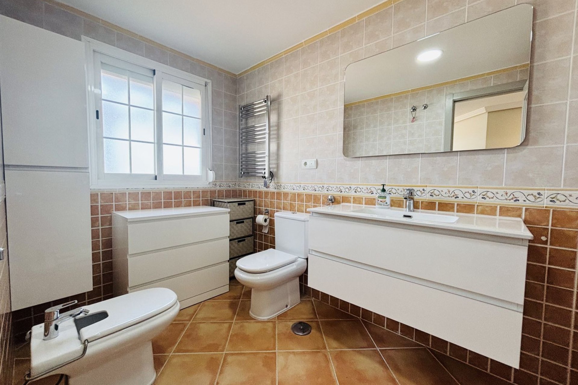 Resale - Apartment - Middle Floor Apartment - Benalmádena - Benalmadena Centro