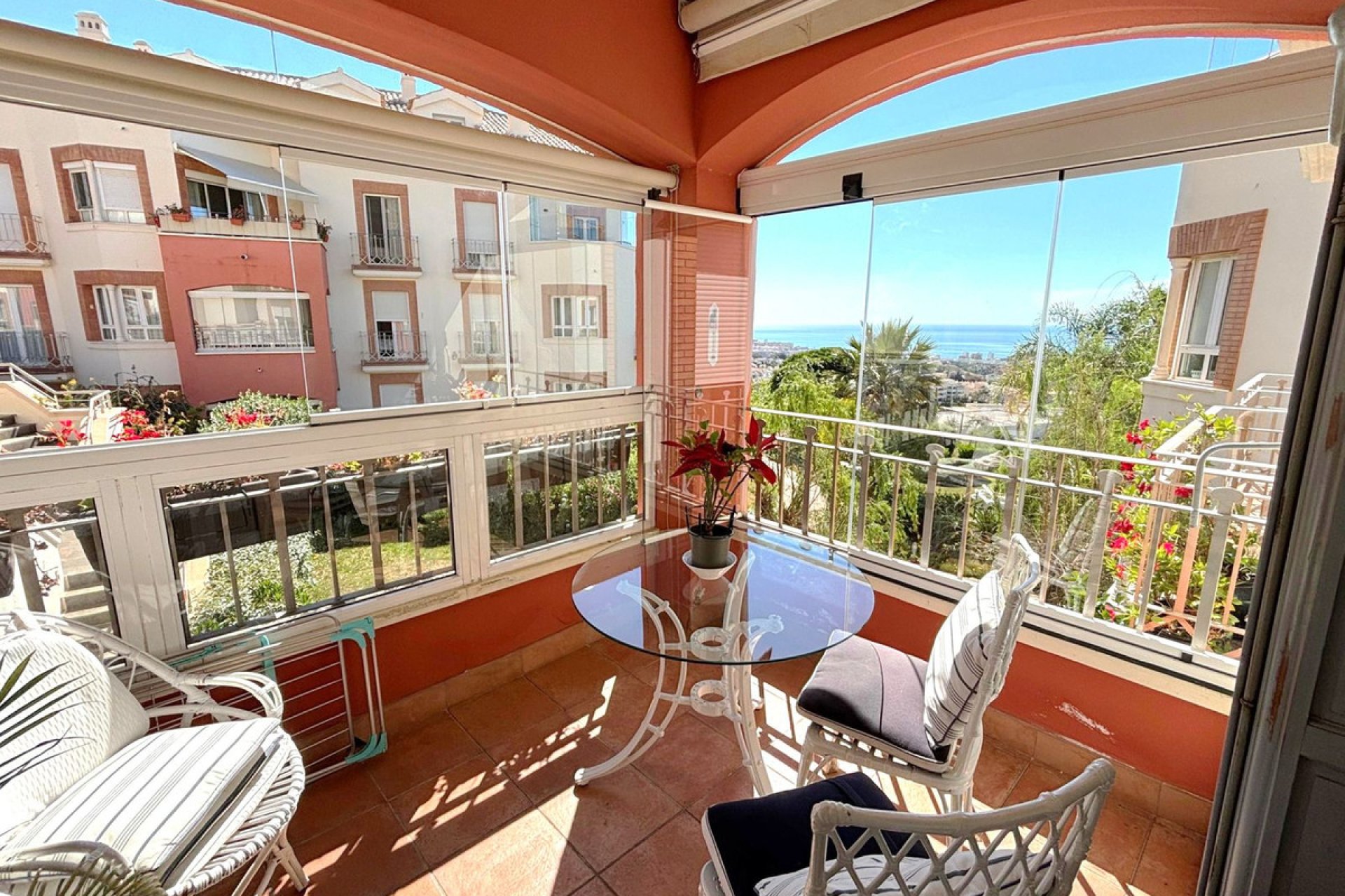 Resale - Apartment - Middle Floor Apartment - Benalmádena - Benalmadena Centro