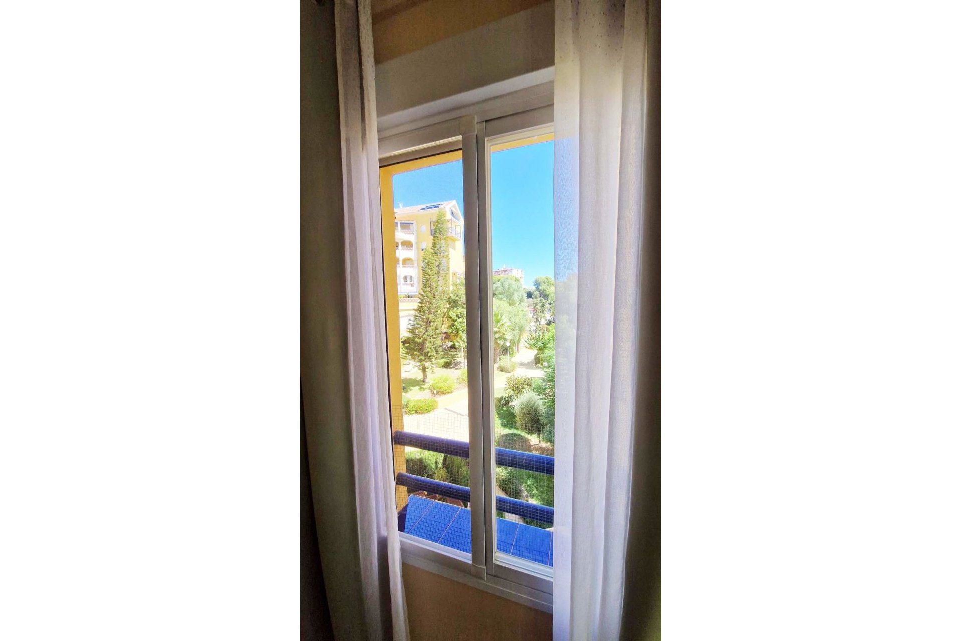 Resale - Apartment - Middle Floor Apartment - Benalmádena - Benalmadena Centro