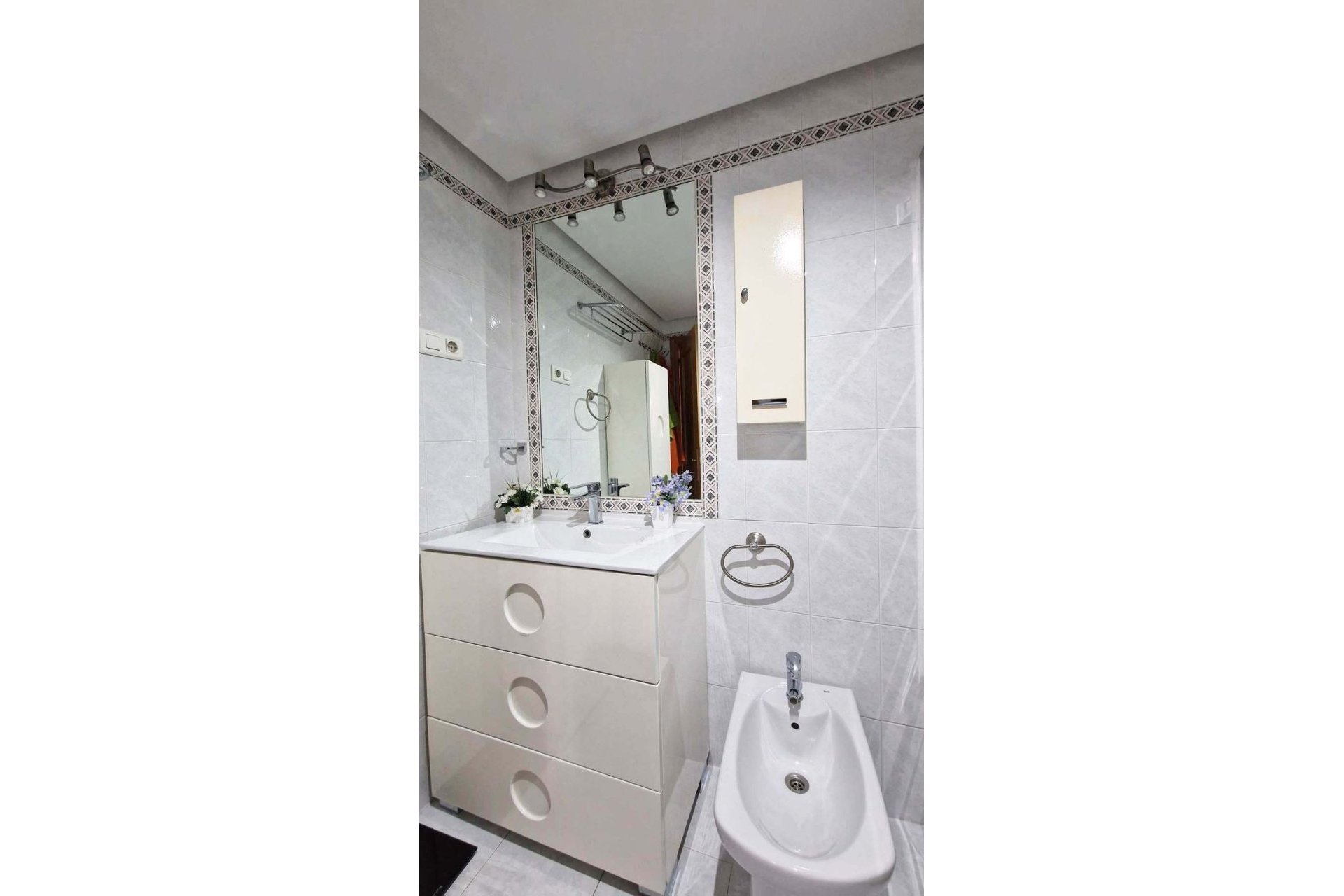 Resale - Apartment - Middle Floor Apartment - Benalmádena - Benalmadena Centro