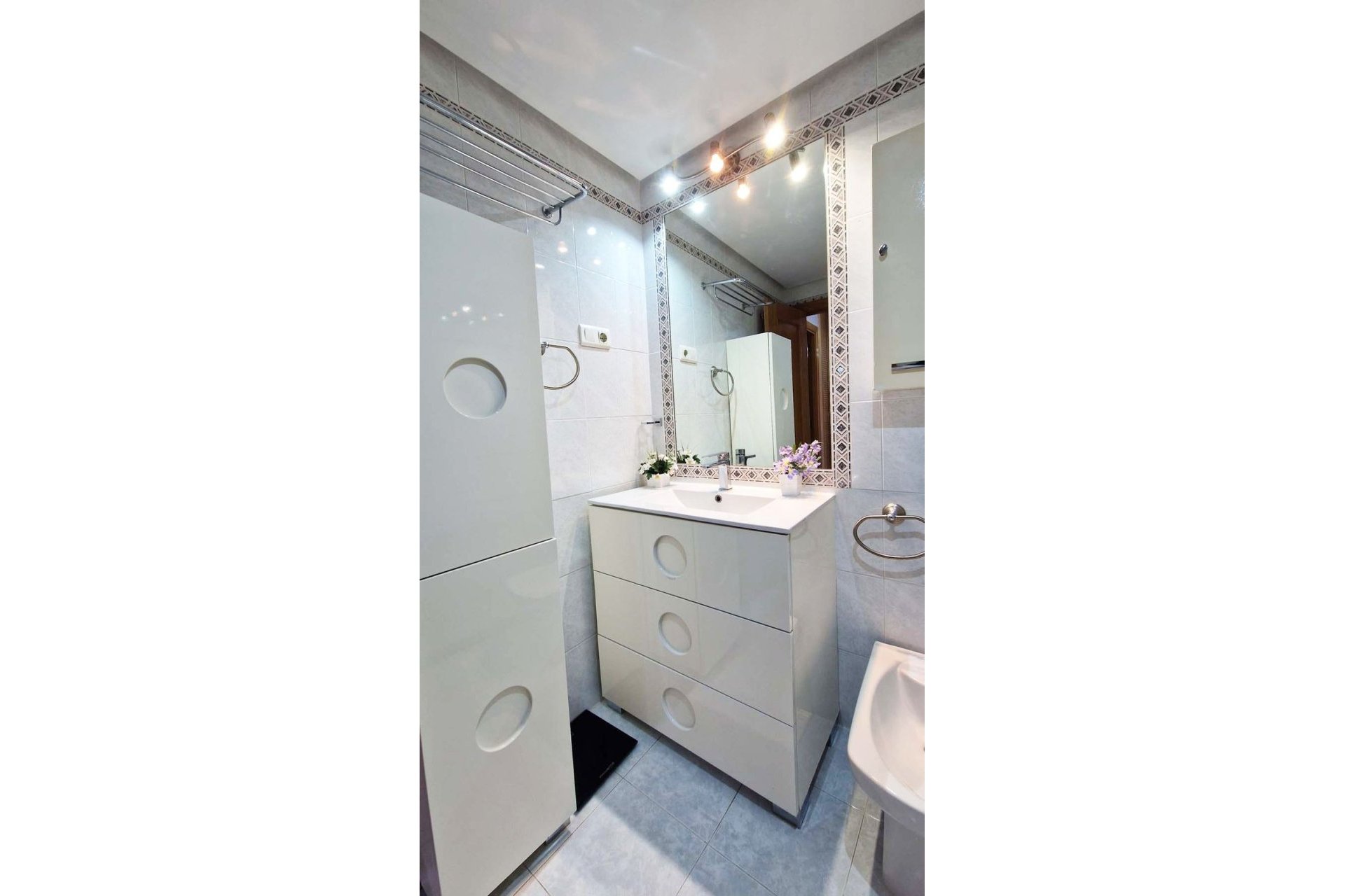 Resale - Apartment - Middle Floor Apartment - Benalmádena - Benalmadena Centro