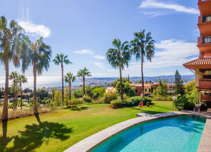 Resale - Apartment - Middle Floor Apartment - Benalmádena - Benalmadena Centro