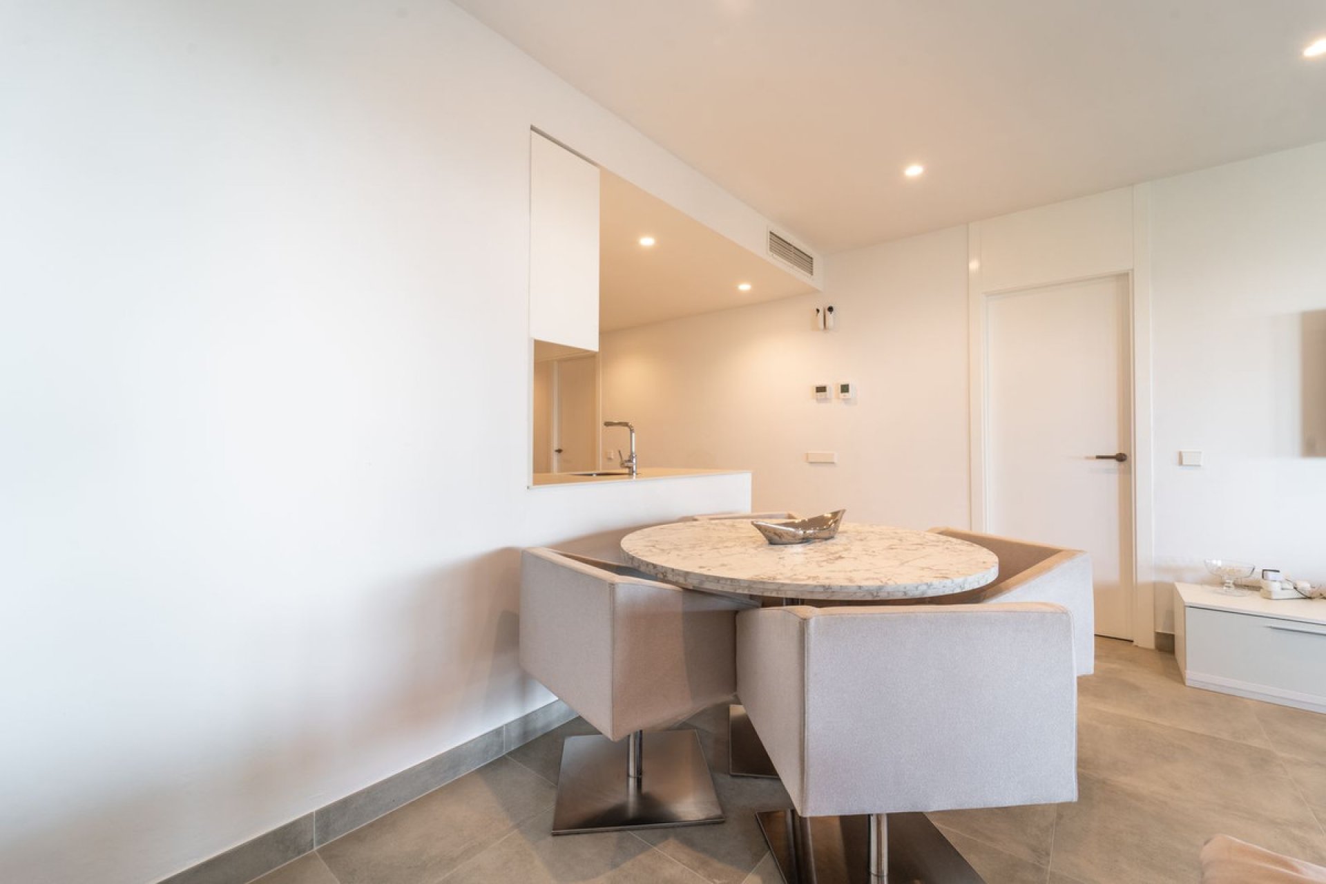 Resale - Apartment - Middle Floor Apartment - Benalmádena - Benalmadena Centro