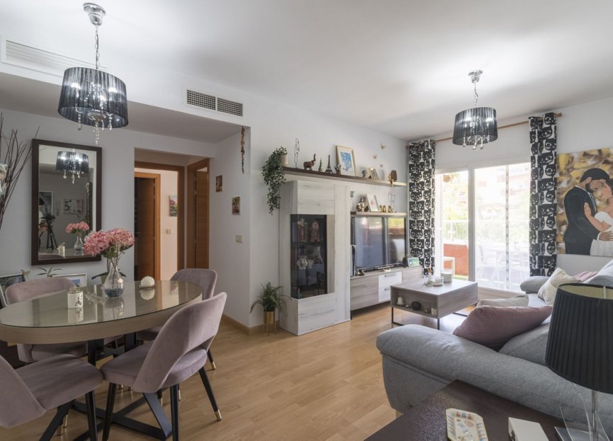 Resale - Apartment - Middle Floor Apartment - Benalmádena - Benalmadena Centro