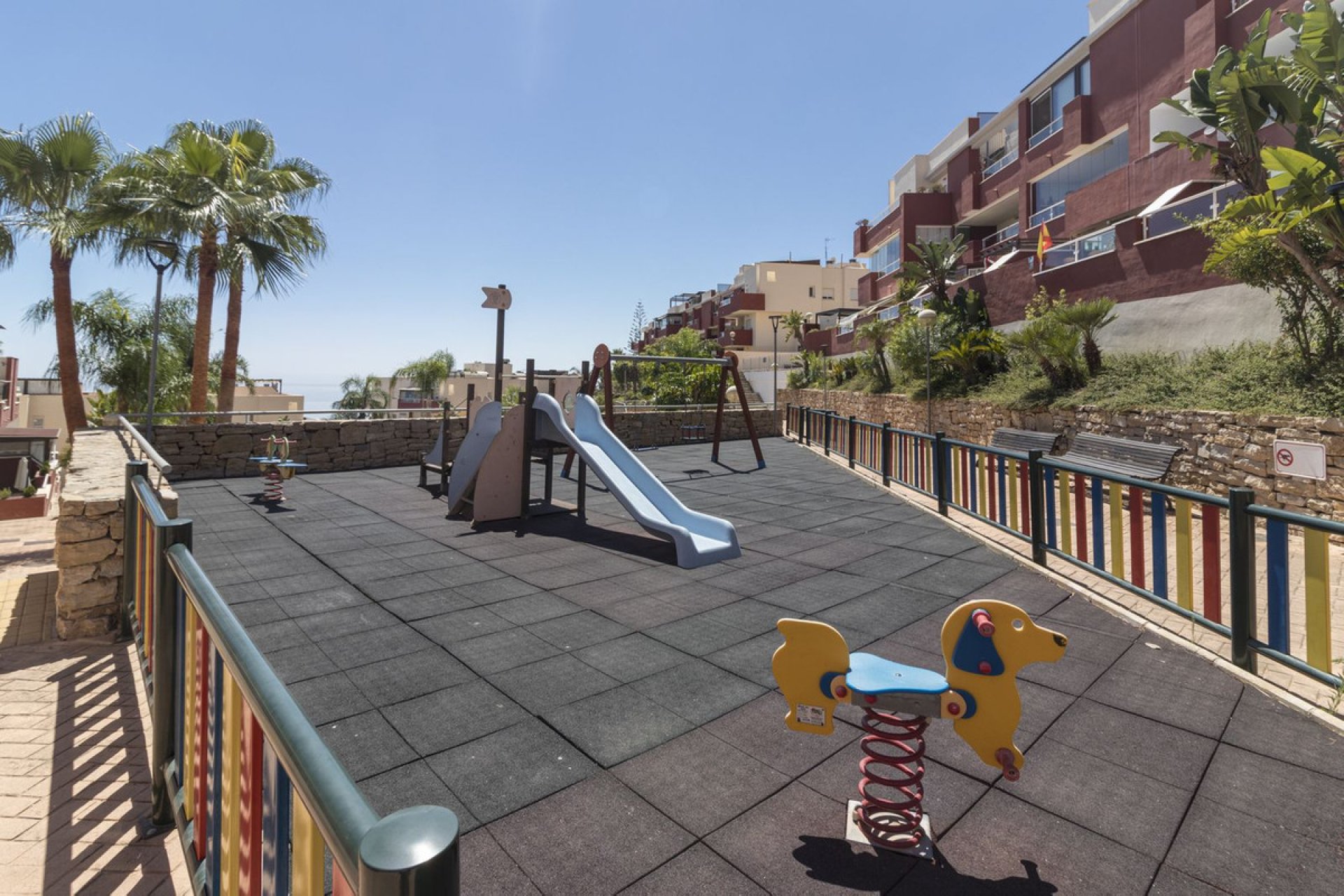 Resale - Apartment - Middle Floor Apartment - Benalmádena - Benalmadena Centro