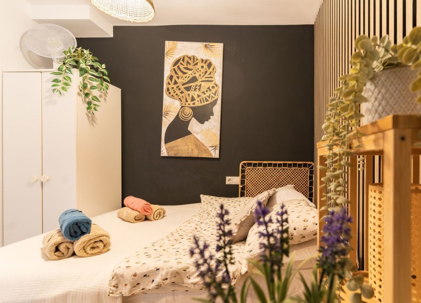 Resale - Apartment - Middle Floor Apartment - Benalmádena - Benalmadena Centro