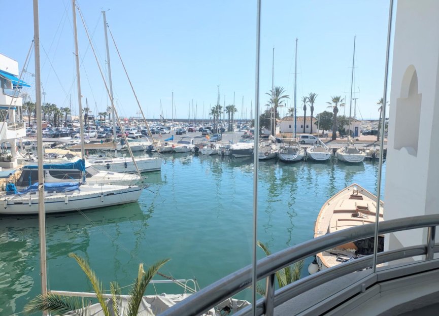 Resale - Apartment - Middle Floor Apartment - Benalmádena - Benalmadena Centro