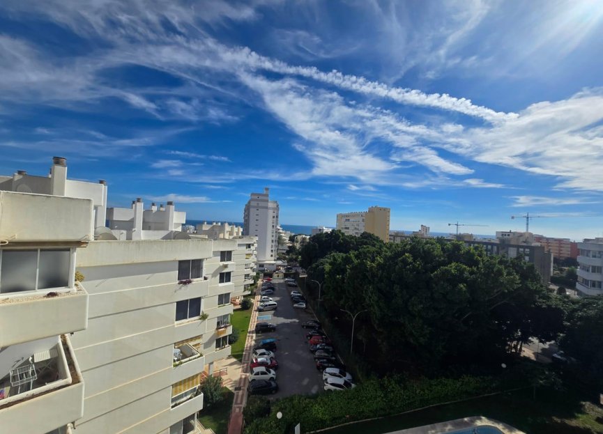 Resale - Apartment - Middle Floor Apartment - Benalmádena - Benalmadena Centro