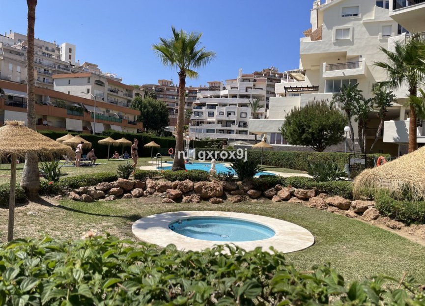 Resale - Apartment - Middle Floor Apartment - Benalmádena - Benalmadena Centro