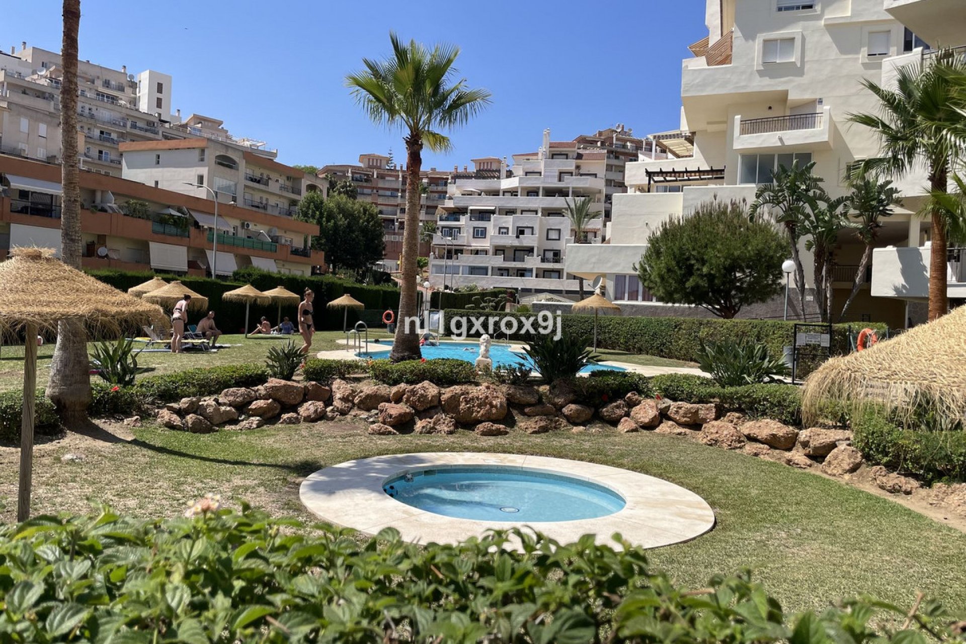 Resale - Apartment - Middle Floor Apartment - Benalmádena - Benalmadena Centro