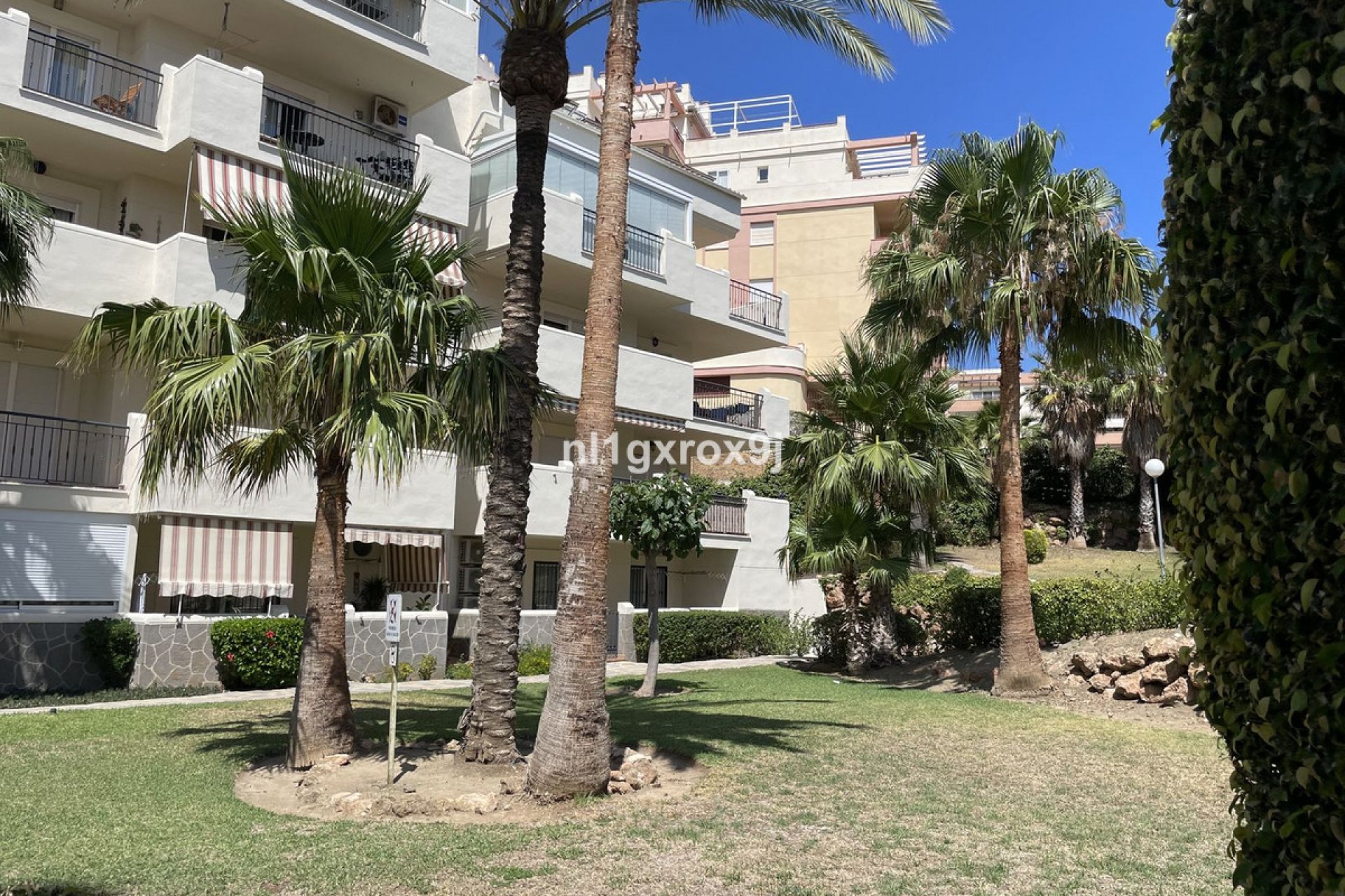 Resale - Apartment - Middle Floor Apartment - Benalmádena - Benalmadena Centro