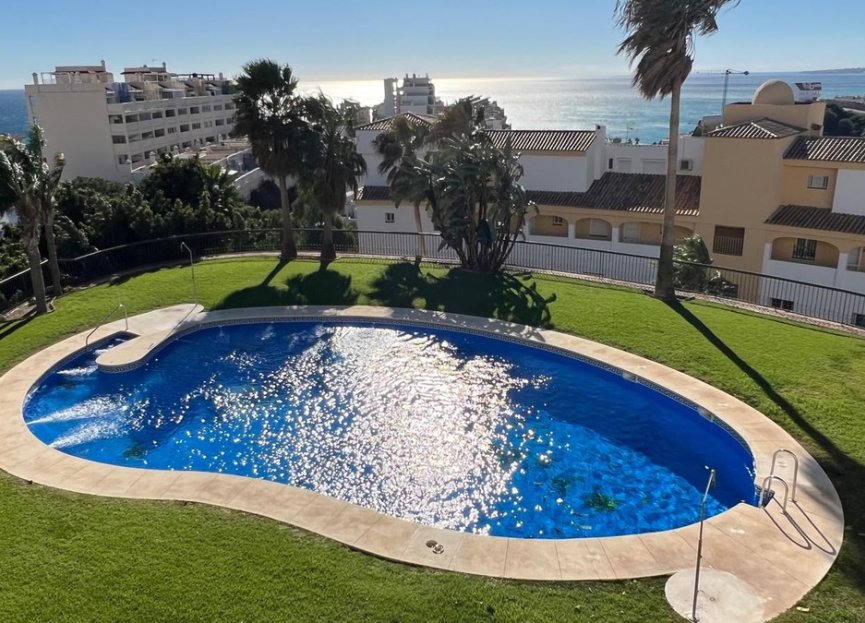 Resale - Apartment - Middle Floor Apartment - Benalmádena - Benalmadena Centro