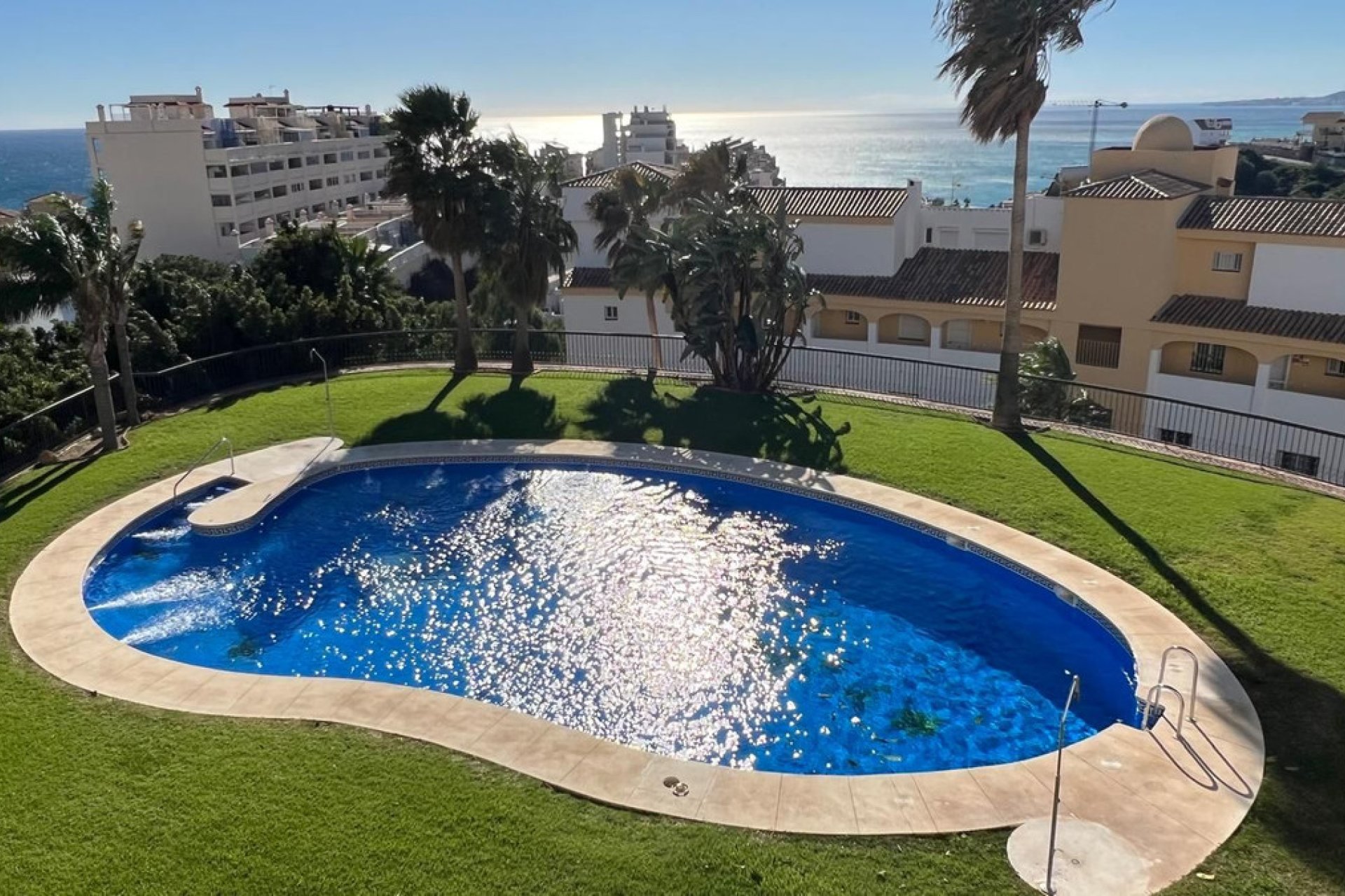 Resale - Apartment - Middle Floor Apartment - Benalmádena - Benalmadena Centro