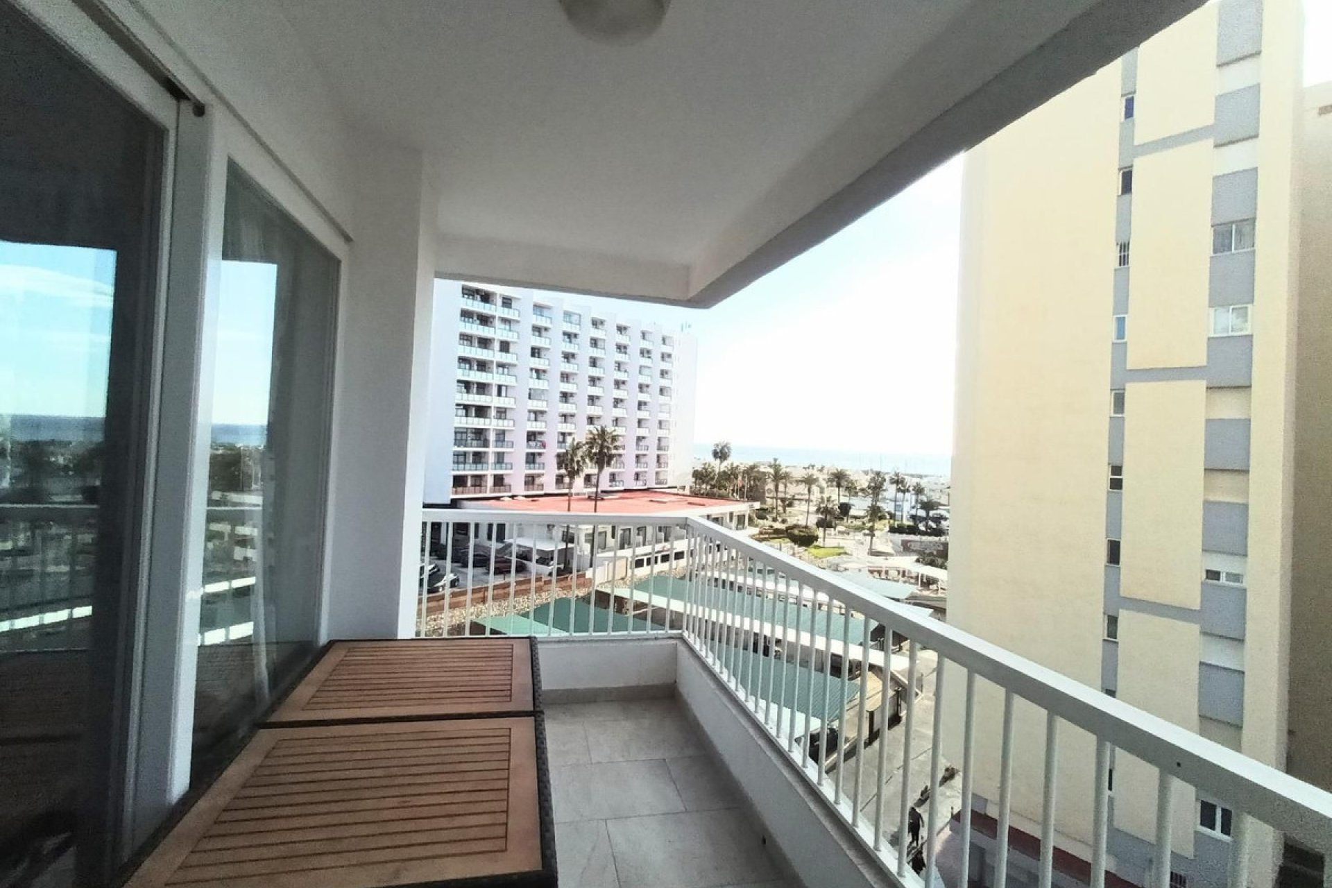 Resale - Apartment - Middle Floor Apartment - Benalmádena - Benalmadena Centro