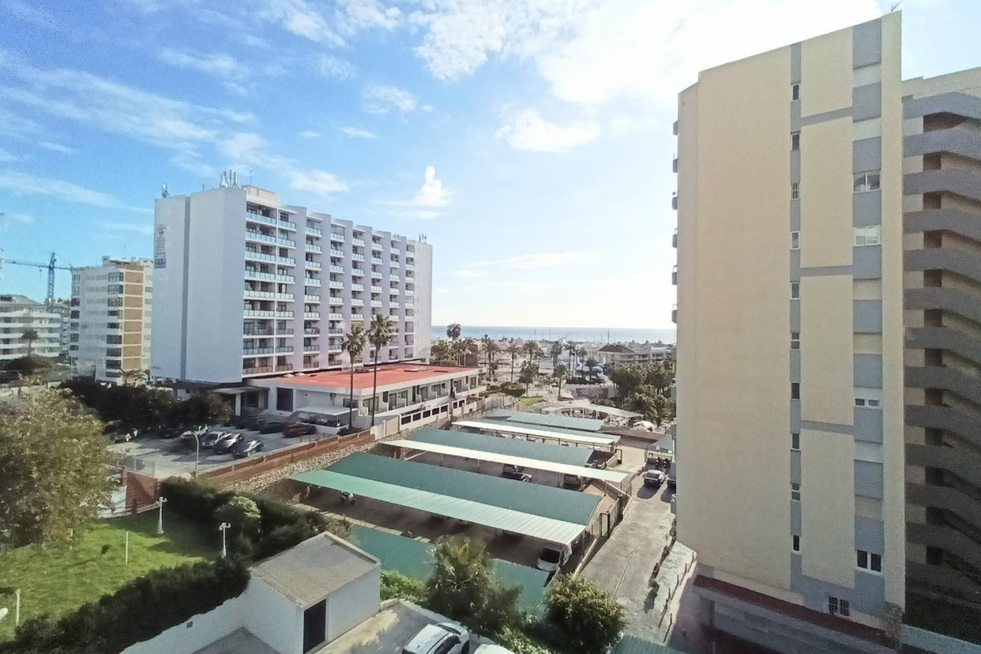 Resale - Apartment - Middle Floor Apartment - Benalmádena - Benalmadena Centro