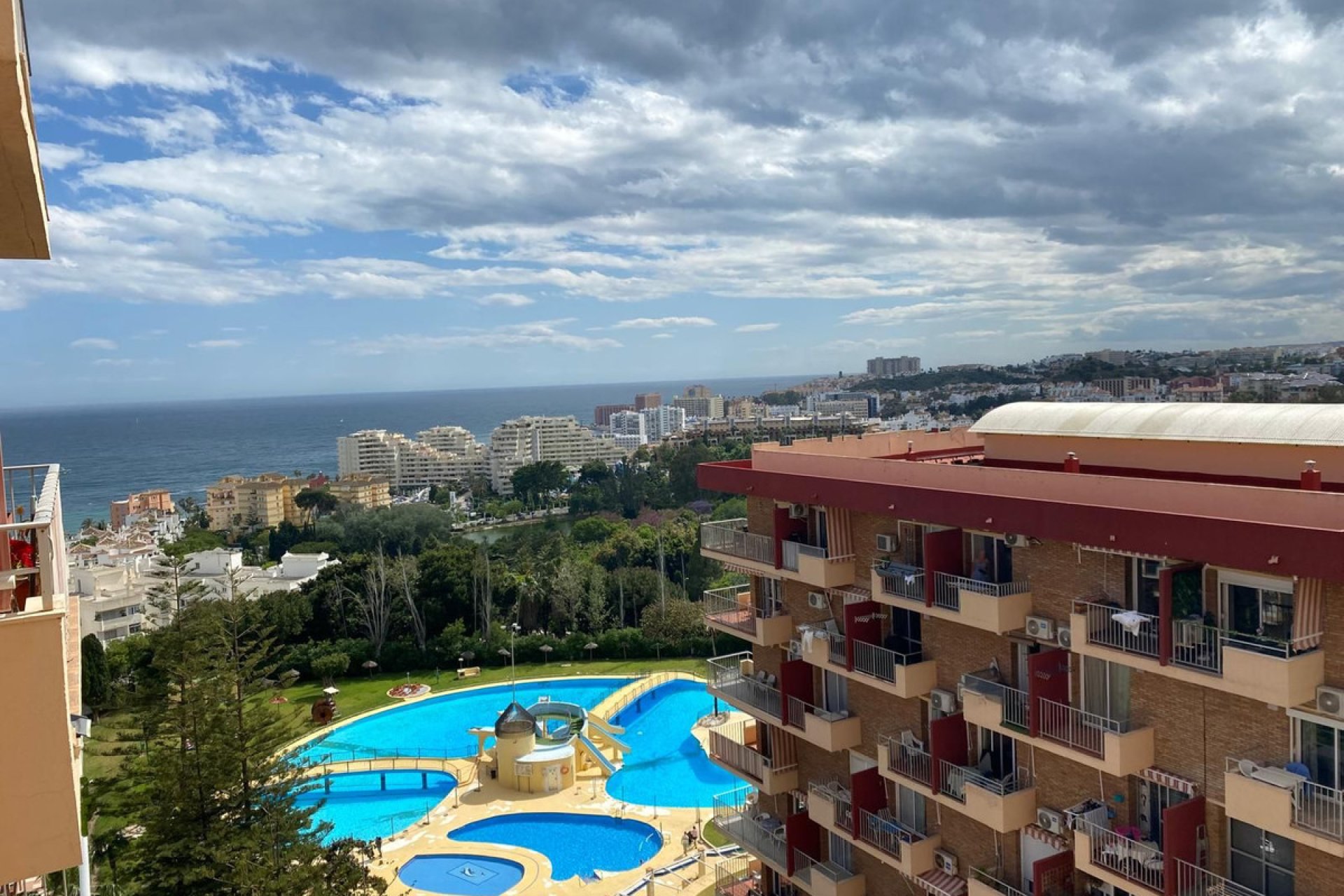 Resale - Apartment - Middle Floor Apartment - Benalmádena - Benalmadena Centro