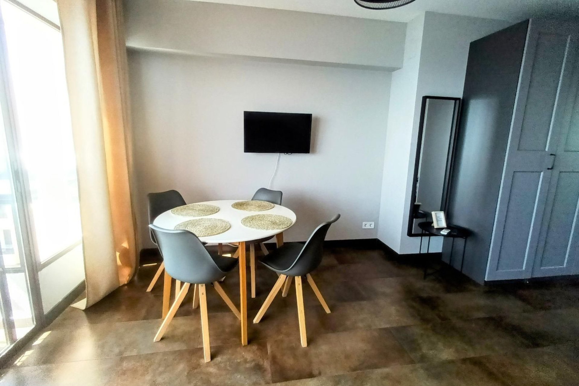 Resale - Apartment - Middle Floor Apartment - Benalmádena - Benalmadena Costa