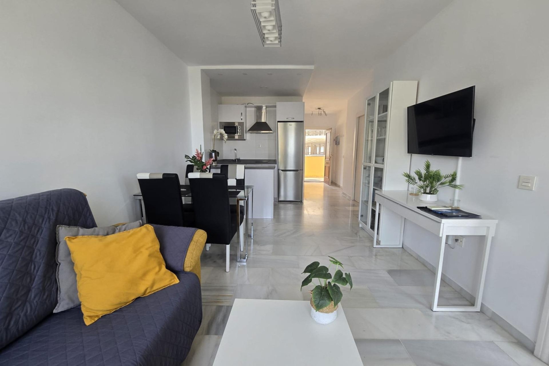 Resale - Apartment - Middle Floor Apartment - Benalmádena - Benalmadena Costa