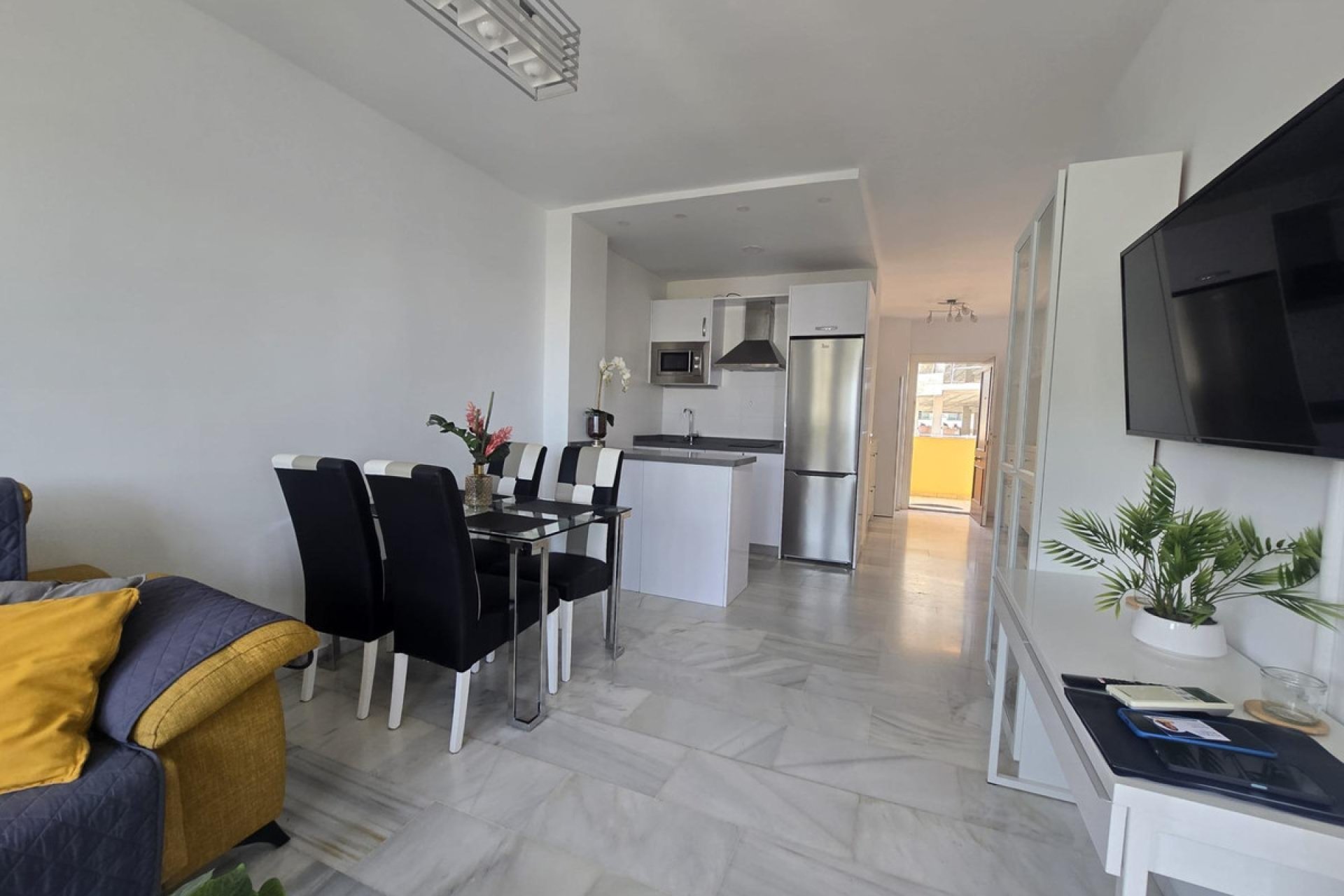 Resale - Apartment - Middle Floor Apartment - Benalmádena - Benalmadena Costa