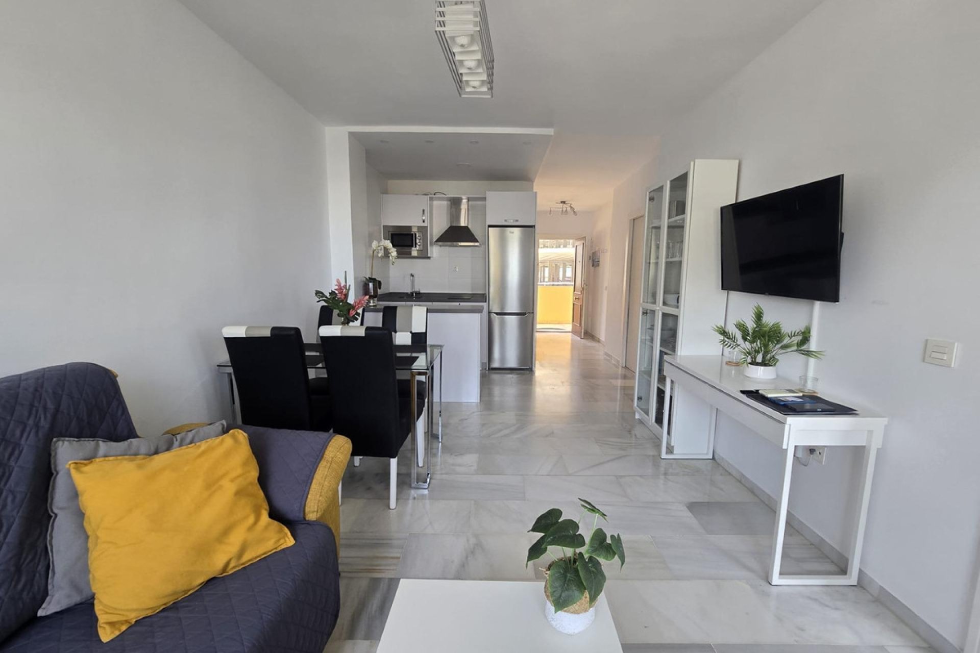 Resale - Apartment - Middle Floor Apartment - Benalmádena - Benalmadena Costa