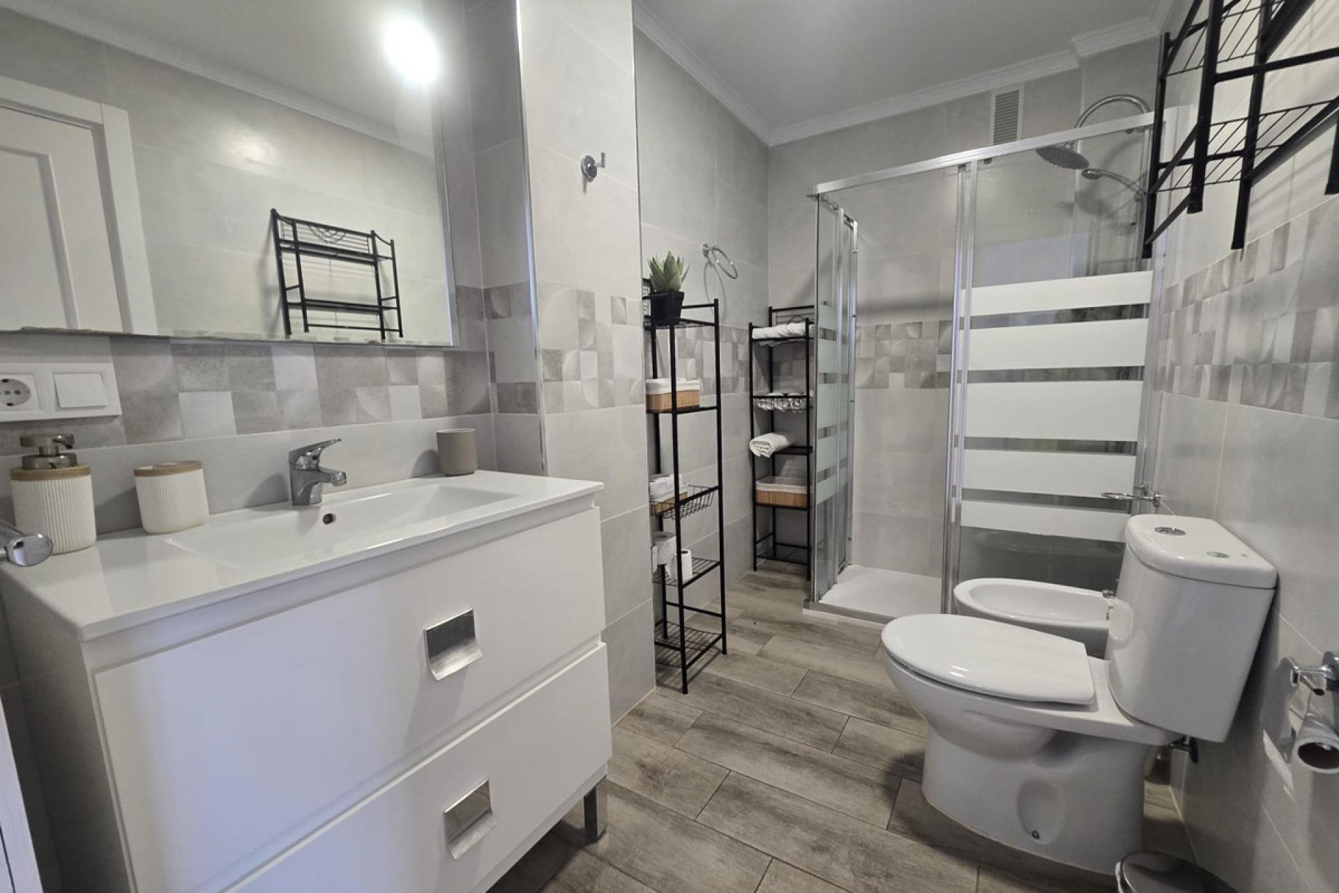 Resale - Apartment - Middle Floor Apartment - Benalmádena - Benalmadena Costa