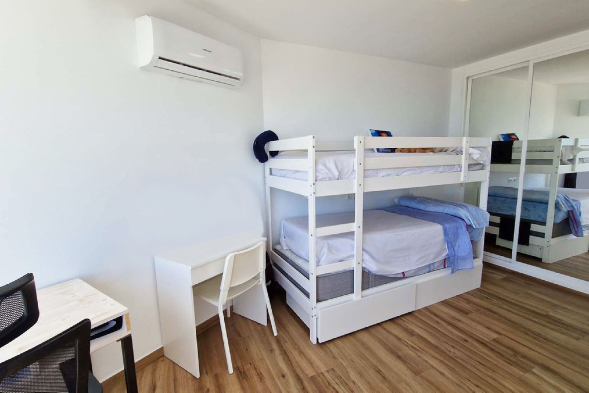 Resale - Apartment - Middle Floor Apartment - Benalmádena - Benalmadena Costa