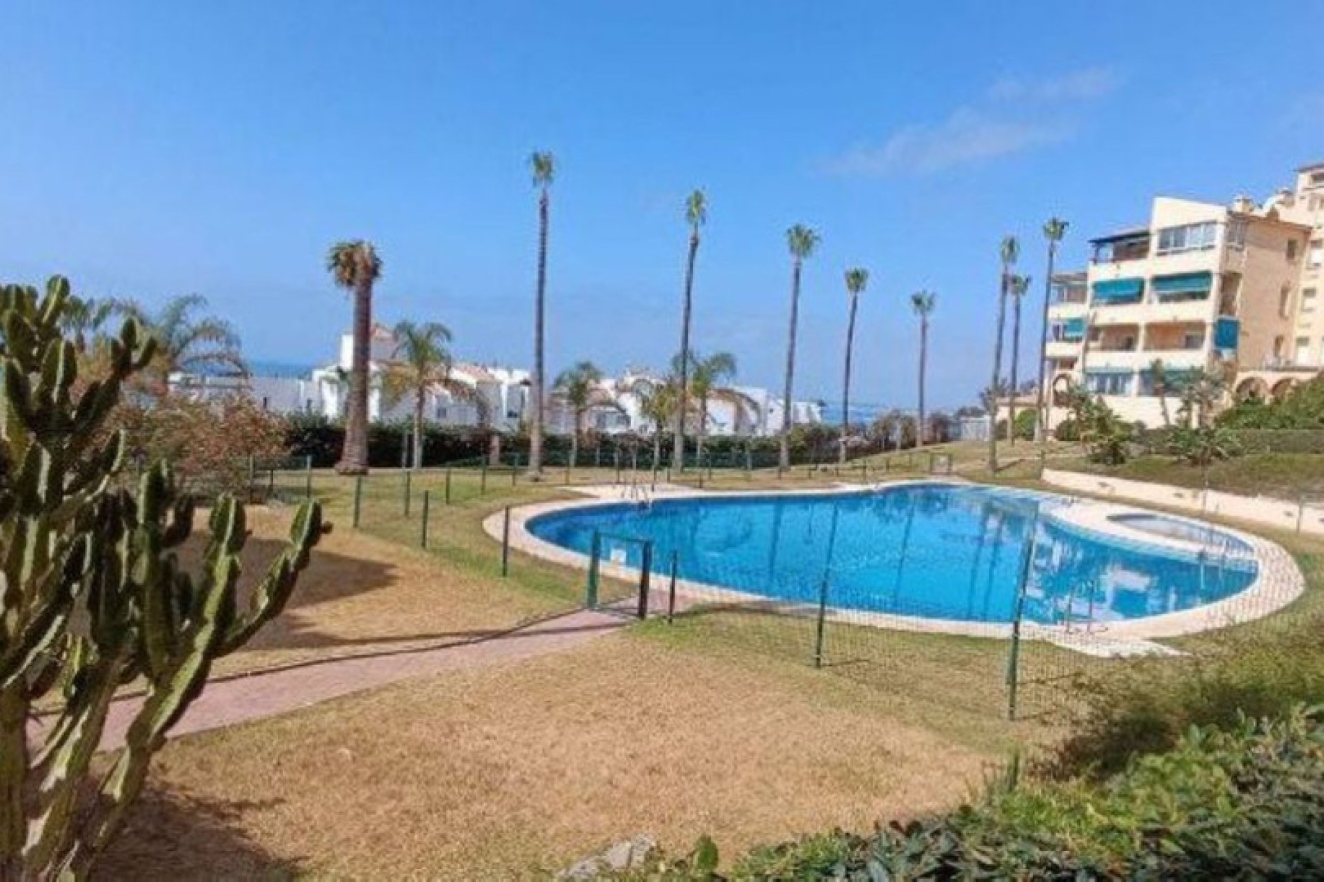 Resale - Apartment - Middle Floor Apartment - Benalmádena - Benalmadena Costa