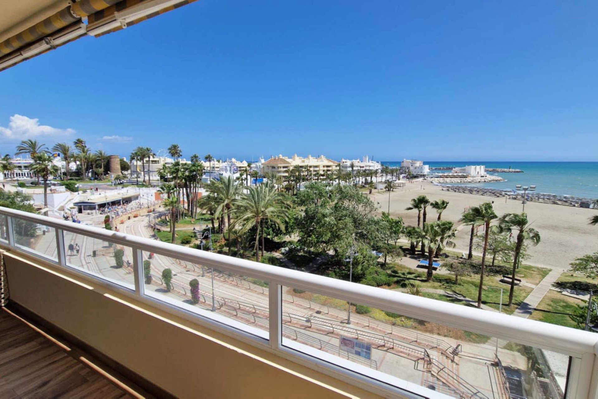 Resale - Apartment - Middle Floor Apartment - Benalmádena - Benalmadena Costa